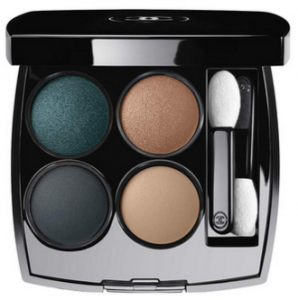 シャネルレキャトルオンブルの使い方や人気色と選び方 ブルベには Beauty Plus Navi