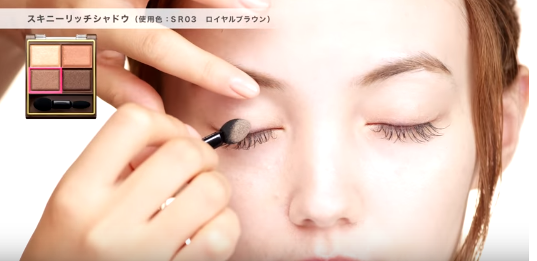 エクセルアイシャドウの人気色や使い方とブルベやイエベに合う色 一重向けの塗り方も Beauty Plus Navi